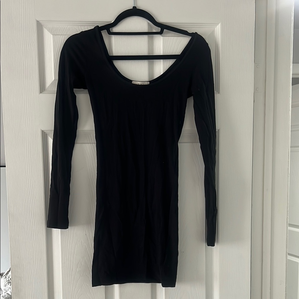 Elegant Black Long Sleeve Dress